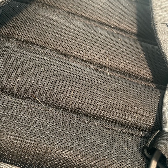 Adult Incase city Backpack - Picture 7 of 8